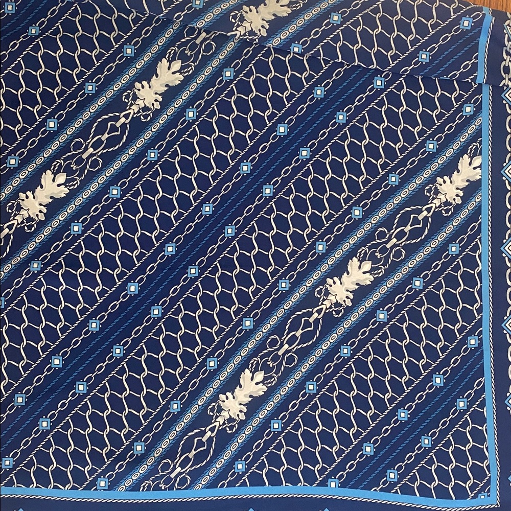 J. McLAUGHLIN Large Navy Chain Print Scarf, EUC